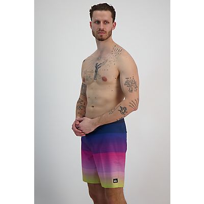 Surfsilk Massive 18 Inch Herren Badeshort