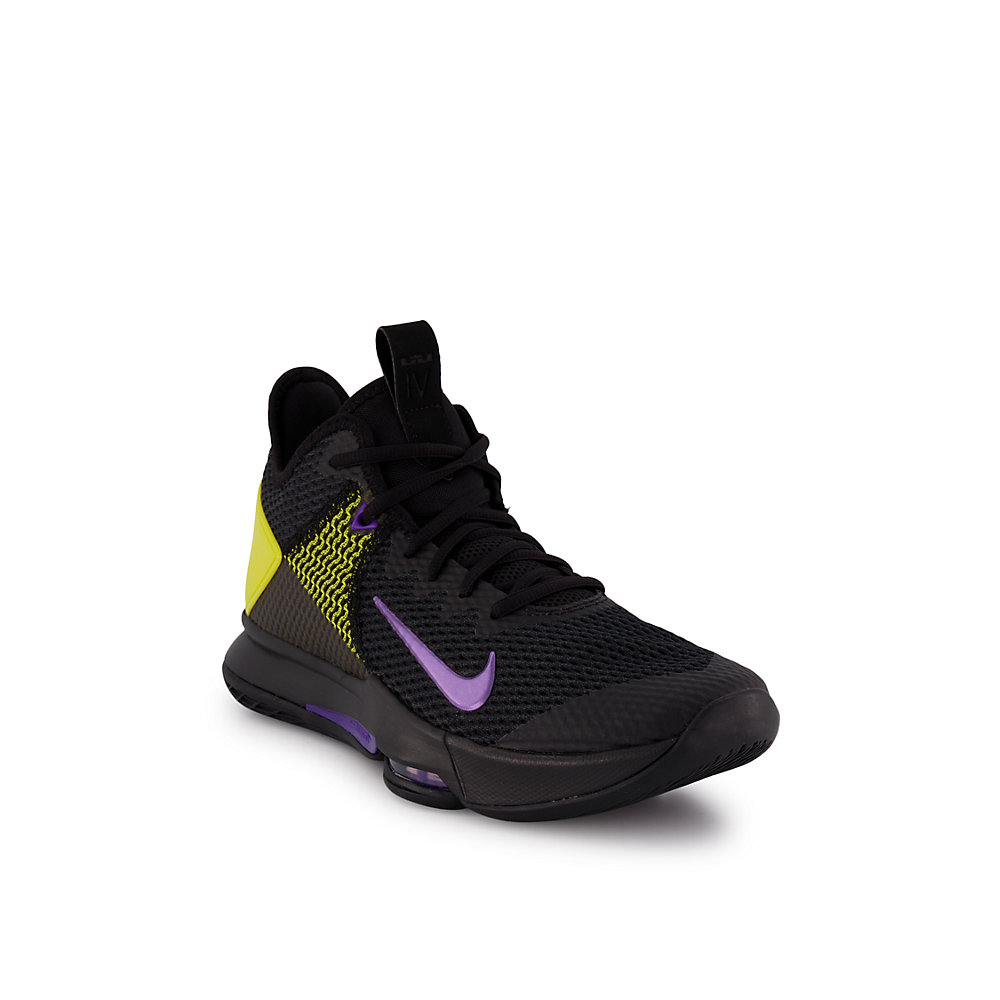 Compra LeBron Witness 4 scarpe da basket uomo Nike in nero | ochsnersport.ch