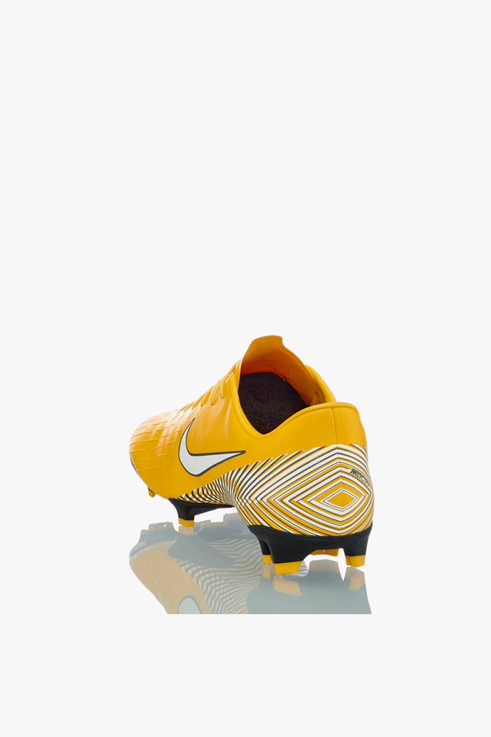 chaussure de neymar 2015
