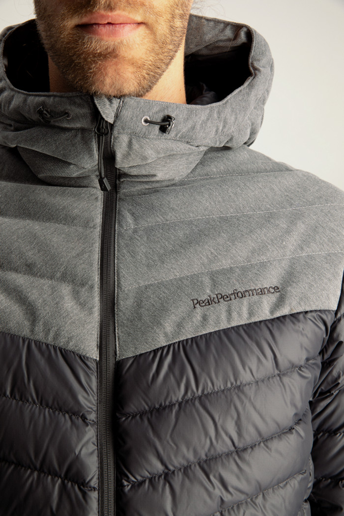 Peak Performance Frost Herren Daunenjacke in M günstig bei Peak Performance Frost Herren Daunenjacke in M günstig bei