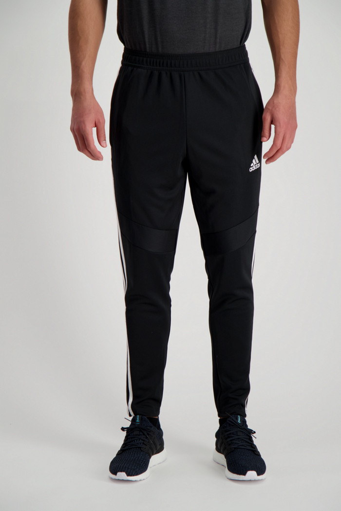Compra Tiro 19 pantaloni della tuta uomo adidas Performance in nero-bianco  | ochsnersport.ch