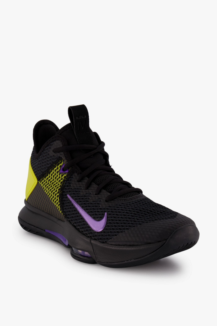Compra LeBron Witness 4 scarpe da basket uomo Nike in nero | ochsnersport.ch