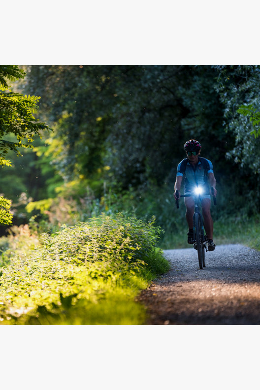 Infini Kor 800 Frontlicht