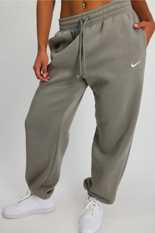 Pantaloni della nike online