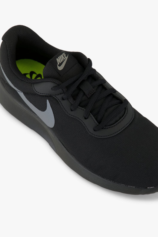 Nike Tanjun Refine Damen Sneaker in schwarz kaufen ochsnersport.ch