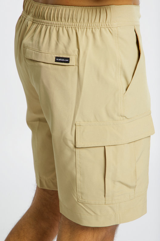 Quiksilver Half 19 Inch Hybrid short uomo
