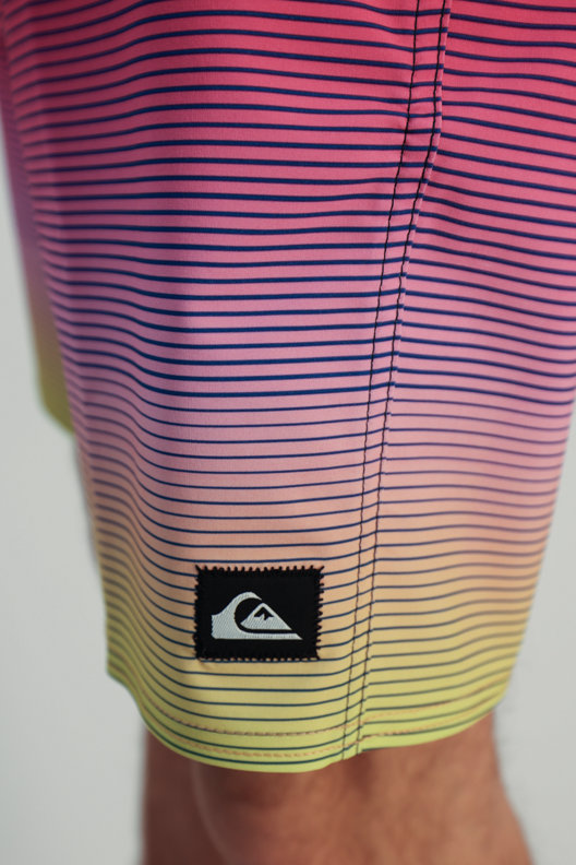 Quiksilver Surfsilk Massive 18 Inch costume da bagno uomo