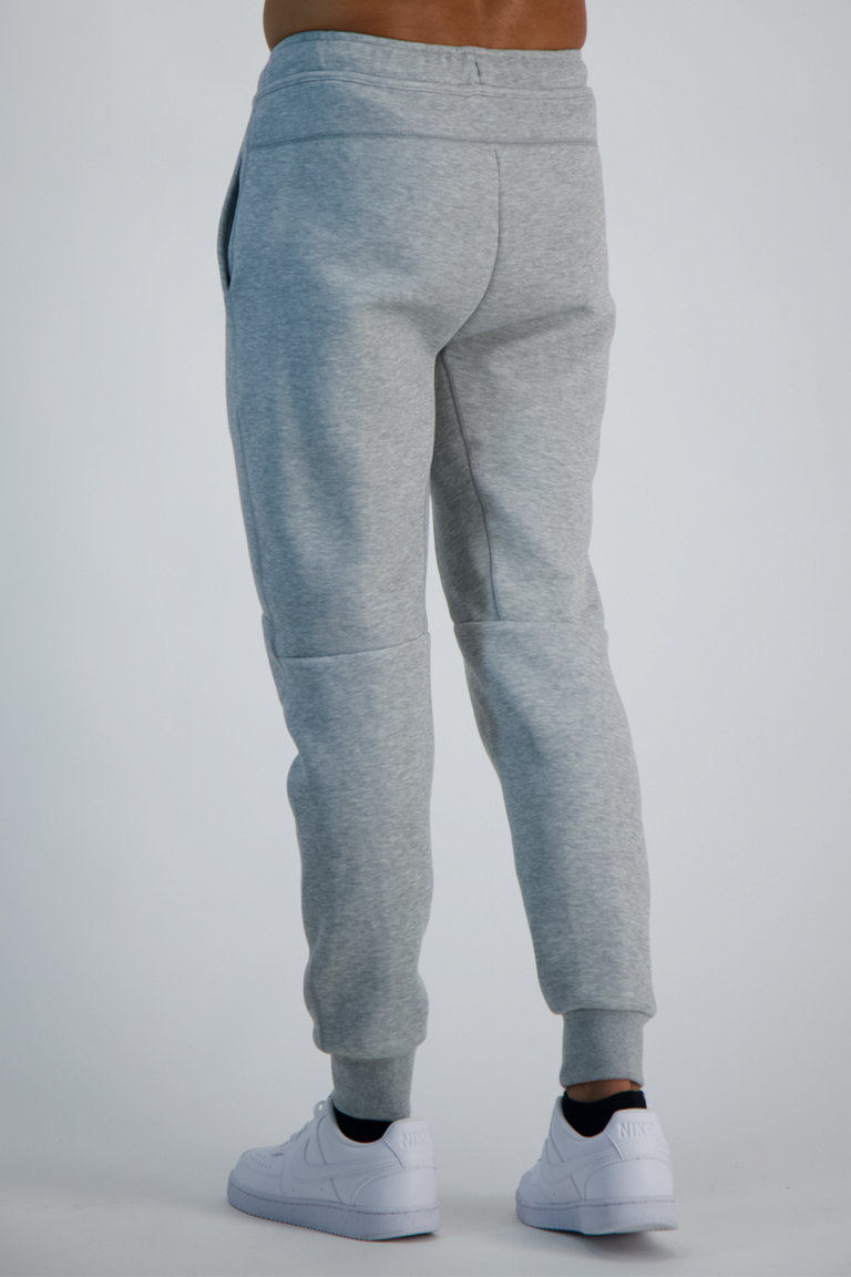 Tuta nike hotsell uomo tech fleece