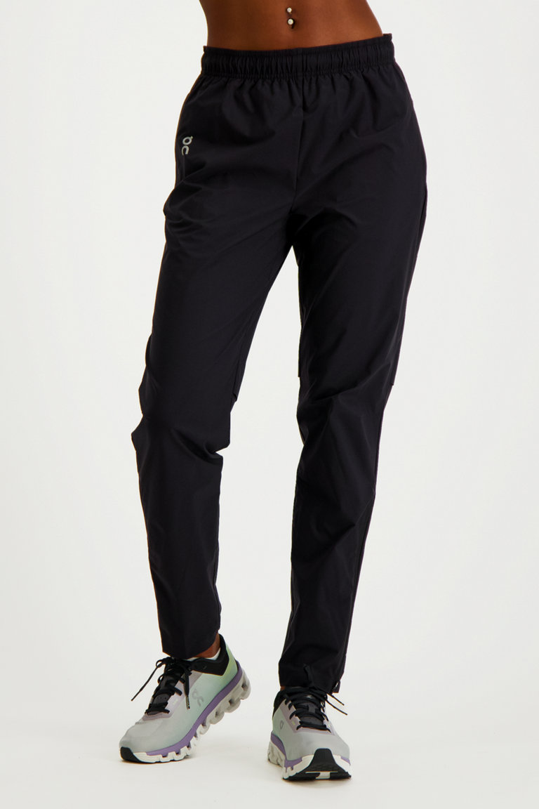 Compra Core pantaloni da corsa donna ON in nero ochsnersport.ch
