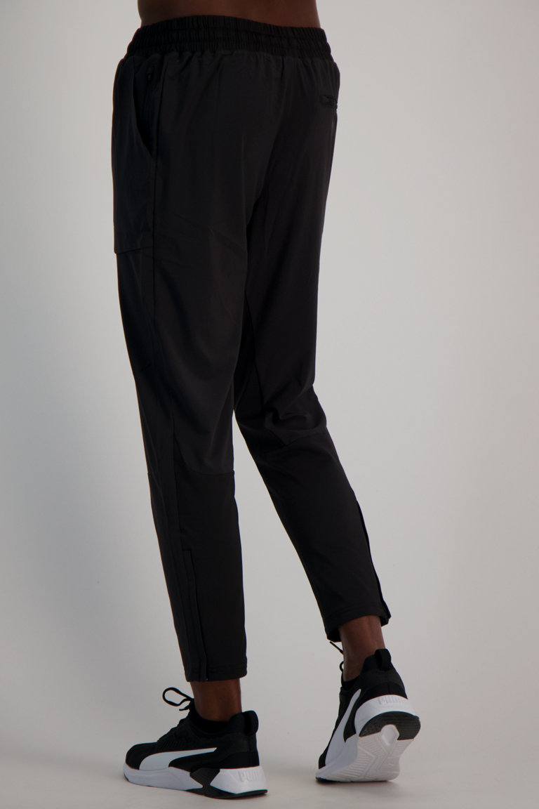 Compra Season Lightweight Trail Running pantaloni da corsa uomo Puma in nero ochsnersport.ch