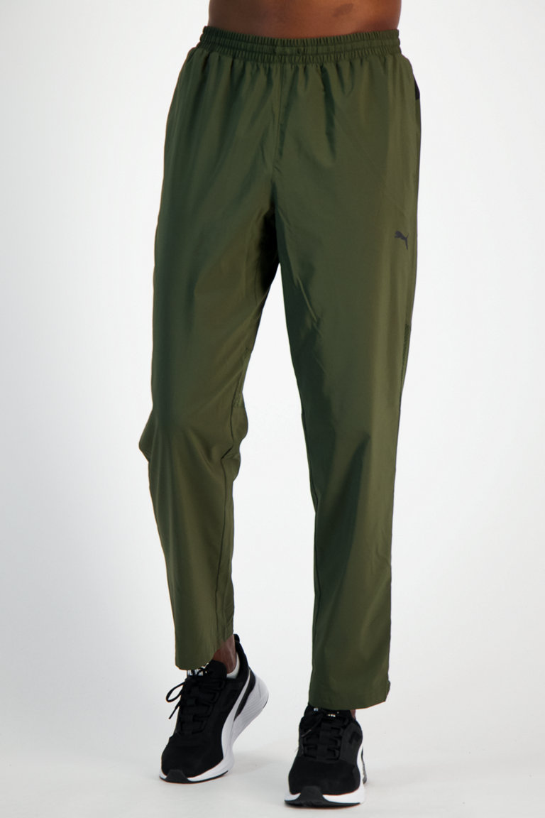 Compra Woven Tapered pantaloni della tuta uomo Puma in verde oliva ochsnersport.ch