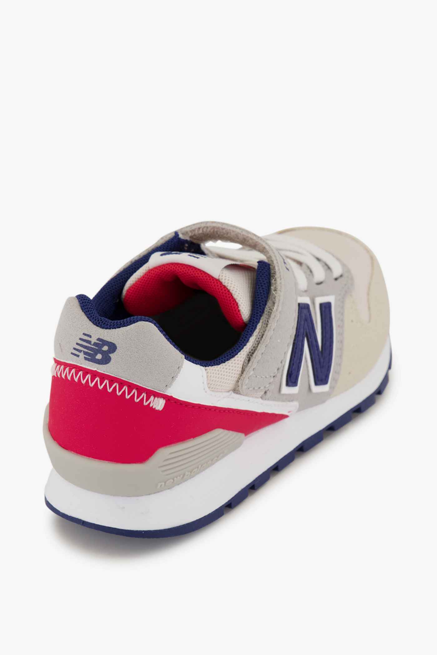 new balance 996 enfant gris Cinosural International School