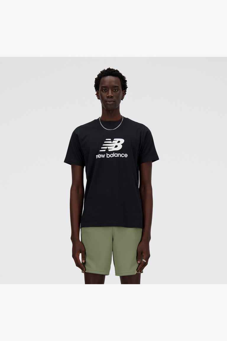 New Balance Sport Essentials Stacked Logo Herren T-Shirt