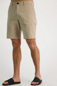 BEACH MOUNTAIN Herren Short